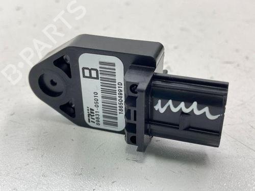 Used Electronic sensor TOYOTA COROLLA Verso (_E12_) 2.0 D-4D (CDE120_) (116 hp) 28870185
