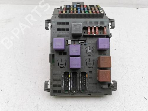 Used Fuse box Fuse box RENAULT LAGUNA I (B56_, 556_) 2.0 (114 hp) 40193557 40193557