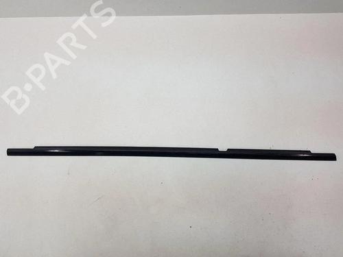 Used Door moulding trim Door moulding trim MERCEDES-BENZ E-CLASS T-Model (S212) E 220 CDI / BlueTEC (212.202, 212.201) (170 hp) 40167691 40167691