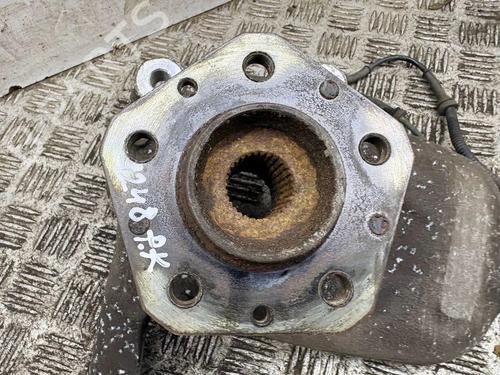 Left front steering knuckle MASERATI QUATTROPORTE V 4.7 S | BP33531838M25 - Image 3