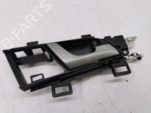 Used Front right interior door handle Front right interior door handle 36175017 36175017