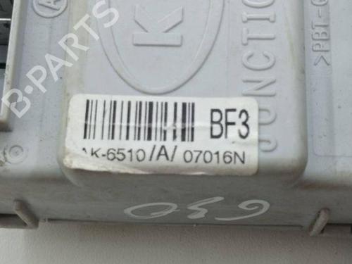 Fuse box KIA SORENTO I (JC) 2.5 CRDi | BP28852471E1