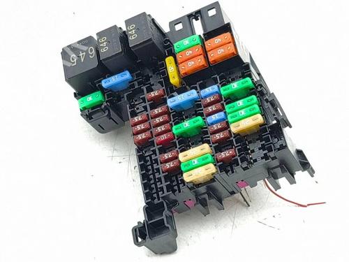 Used Fuse box Fuse box 39050520 39050520