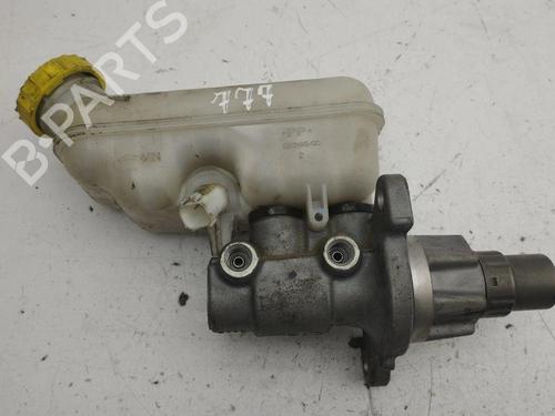 Used Brake master cylinder CHRYSLER GRAND VOYAGER V (RT) 2.8 CRD (163 hp) 28899538