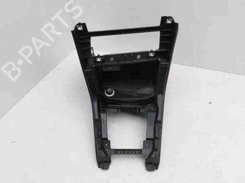 Console centrale VW T-ROC (A11, D11) 1.0 TSI (116 hp) 28862753