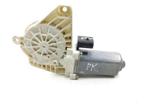 Rudehejsemotor forskærm venstre MERCEDES-BENZ B-CLASS Sports Tourer (W245) B 180 CDI (245.207) (109 hp) 28887276