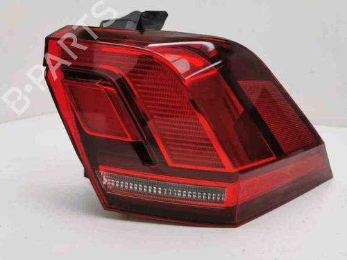 Højre baglygte VW TIGUAN (AD1, AX1) 1.5 TSI (131 hp) 28899423