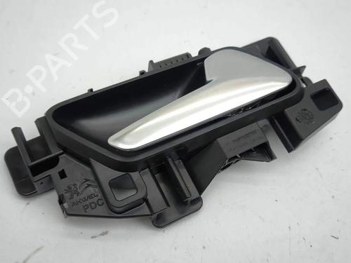 Used Rear right interior door handle Rear right interior door handle 36179427 36179427