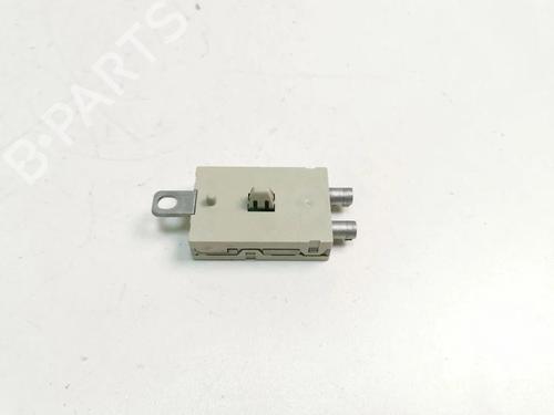 Electronic module VOLVO V40 Hatchback (525) T4 | BP33258100M83 - Image 3