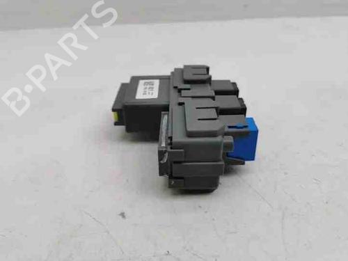 Fuse box HONDA CR-V II (RD_) 2.2 CTDi (RD9) | BP28854982E1