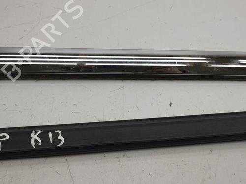 Door moulding trim TESLA MODEL S (5YJS) 60 | BP28900731C150 