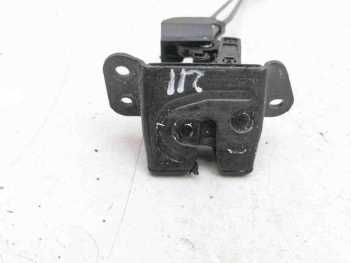 Tailgate lock HYUNDAI SANTA FÉ II (CM) 2.2 CRDi 4x4 | BP28887007C101