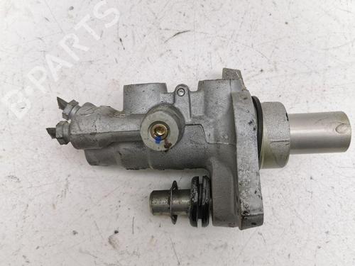 Used Brake master cylinder MERCEDES-BENZ S-CLASS (W221, V221) S 320 CDI (211 hp) 28895770