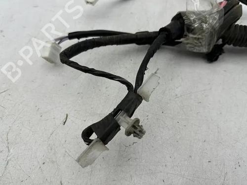 Wiązka przewodów TOYOTA YARIS (_P1_) 1.4 D-4D (NLP10_, NLP10R) | BP28853378E16