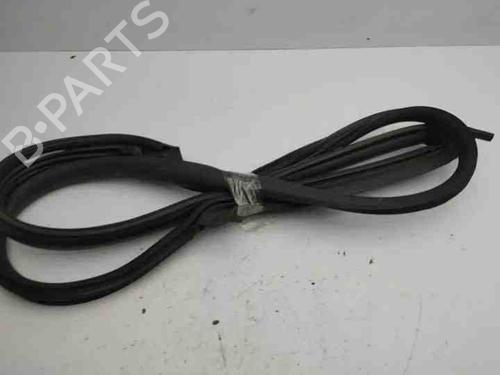Used Rubber door seal MASERATI GHIBLI III (M157) 3.0 D (275 hp) 28864843