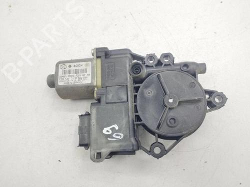 Used Right rear window motor Right rear window motor HYUNDAI i30 Estate (FD) 1.6 CRDi (116 hp) 40190889 40190889