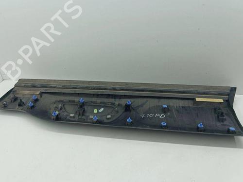Door moulding trim CITROËN C5 AIRCROSS (A_) 1.2 PureTech 130 (ARHNSJ) | BP28877721C150 