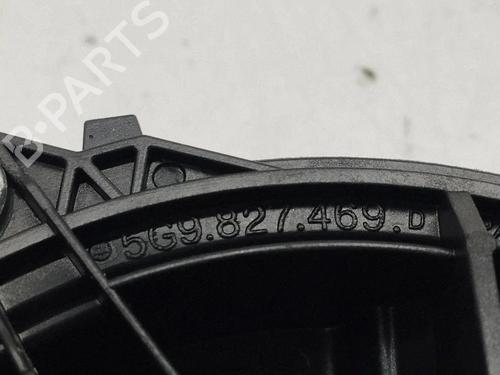 Tailgate handle VW GOLF VIII (CD1, DA1) 1.5 TSI | BP38244387C132 - Image 2