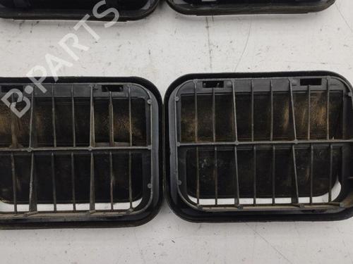 Grille TESLA MODEL S (5YJS) 60 | BP28900803C40 