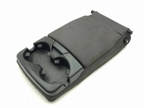 Used Armrest / Center console Armrest / Center console VOLVO V50 (545) 2.0 D (136 hp) 40151125 40151125