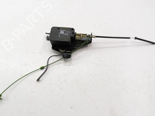 Brændstofdæksel aktuator BMW 5 (E39) 530 d (184 hp) 28871276