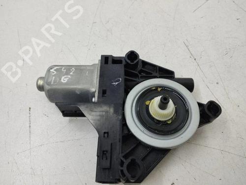 Used Right rear window motor Right rear window motor VOLVO S60 II (134) DRIVe / D2 (114 hp) 40168970 40168970