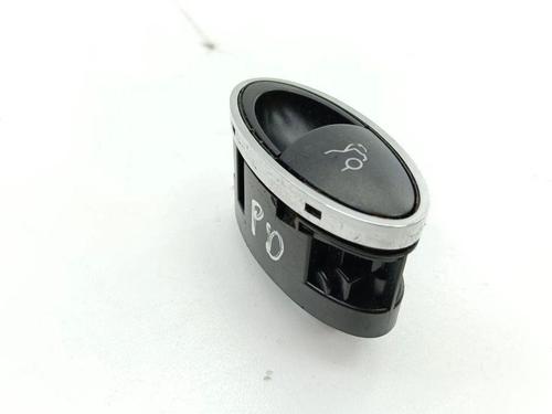Switch MERCEDES-BENZ CLS (C219) CLS 320 CDI | BP28875668I30 