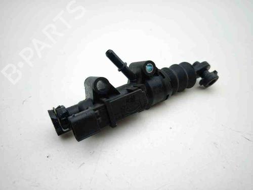 Used Clutch slave cylinder JAGUAR XE (X760) 2.0 D (163 hp) 28907657