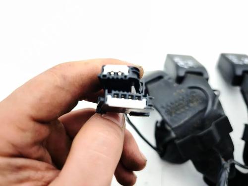 Seat buckle CHEVROLET TRAX 1.8 | BP33863692I32 - Image 2