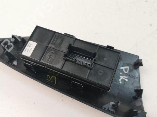 Right rear window switch NISSAN JUKE (F15) 1.5 dCi | BP28867596I28 