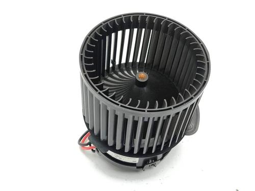 Used Heater blower motor Heater blower motor OPEL ASTRA L (OV5) 1.2 (FPHNSL, FPHNSR) (131 hp) 33915267 33915267