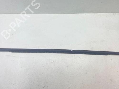 Used Door moulding trim CITROËN C8 (EA_, EB_) 2.0 HDi (107 hp) 28847171