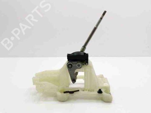 Stuurwielbediening MITSUBISHI OUTLANDER II (CW_W) 2.2 DI-D (177 hp) 28842212