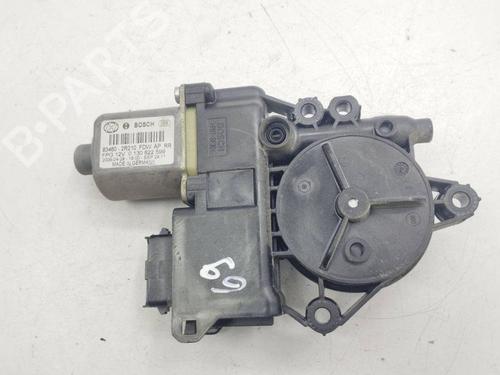 Used Right rear window motor HYUNDAI i30 Estate (FD) 1.6 CRDi (116 hp) 28885040