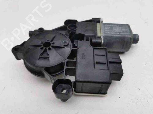 Used Right rear window motor VW TIGUAN (AD1, AX1) 1.5 TSI (131 hp) 28899403