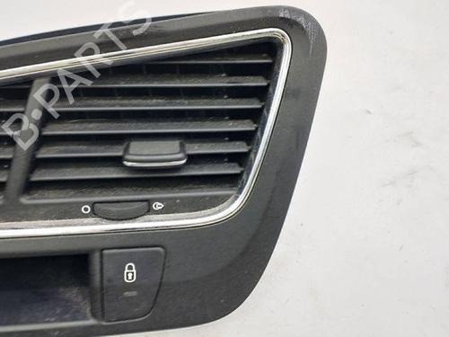 Air vent PEUGEOT 5008 (0U_, 0E_) 1.6 HDi | BP28851156I21