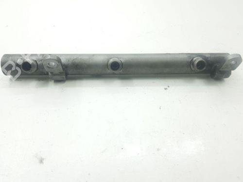 Used Injection rail CHRYSLER 300C Touring (LX, LE) 3.0 CRD (218 hp) 28869721