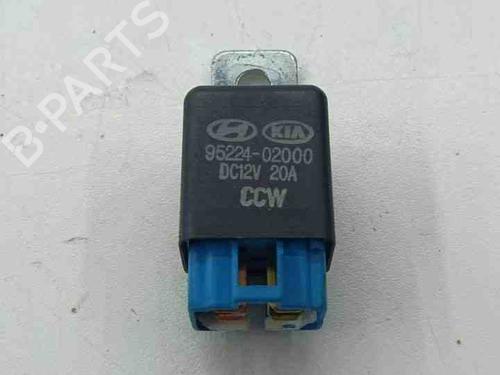 Used Electronic sensor KIA SORENTO I (JC) 2.5 CRDi (163 hp) 28852459