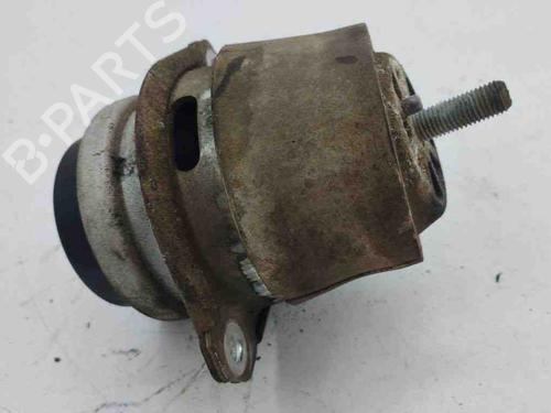 Used Engine mount PORSCHE CAYENNE (92A) 3.0 Diesel (239 hp) 28896696