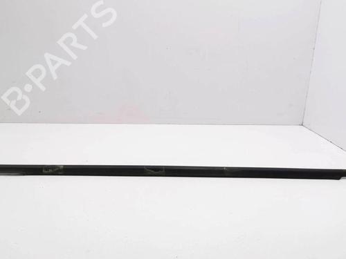 Used Door moulding trim HYUNDAI ix35 (LM, EL, ELH) 1.7 CRDi (116 hp) 28904260