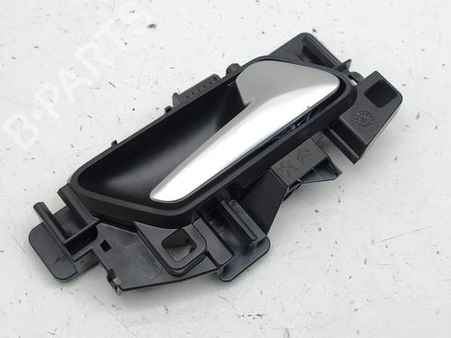 Used Front right interior door handle Front right interior door handle 36178474 36178474
