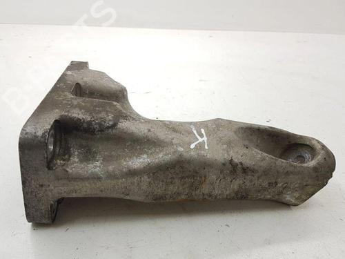 Support MASERATI QUATTROPORTE V 4.2 | BP28903827C155 