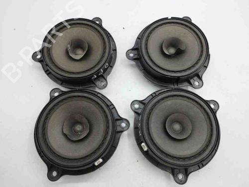 Used Electronic module NISSAN X-TRAIL II (T31) 2.0 dCi 4x4 (150 hp) 28876732