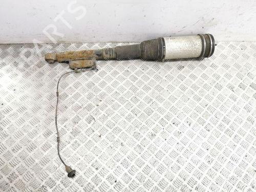 Used Right rear shock absorber MERCEDES-BENZ S-CLASS (W220, V220) S 320 CDI (220.026, 220.126) (197 hp) 28847587