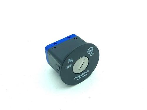 Used Switch Switch 32677104 32677104