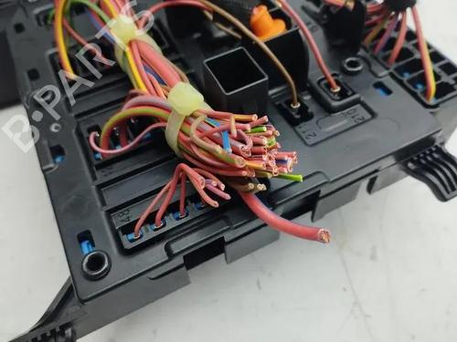 Fuse box BMW i3 (I01) Range Extender | BP28862306E1 - Image 8