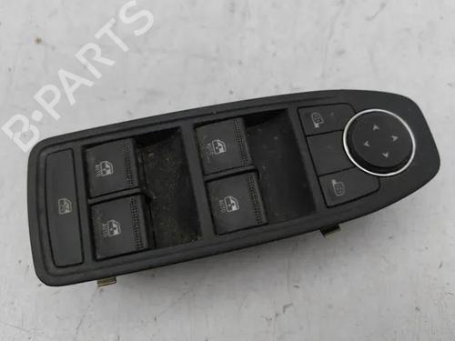 Used Right rear window switch RENAULT CLIO V (B7_) 1.3 TCe 130 (B7MF) (131 hp) 28856523