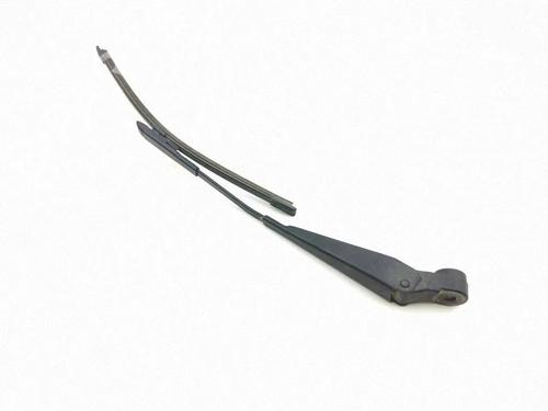 Used Rear windshield wiper arm Rear windshield wiper arm LAND ROVER RANGE ROVER VELAR (L560) 2.0 D200 MHEV 4x4 (204 hp) 40247729 40247729