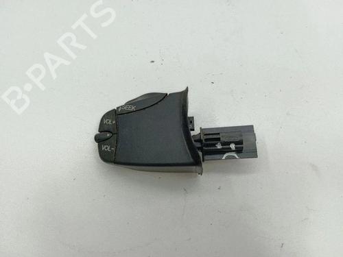 Used Steering wheel controls Steering wheel controls 38249485 38249485