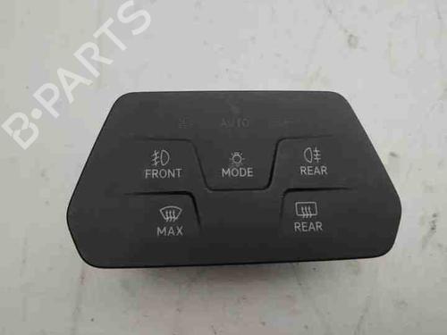 Used Display monitor SEAT LEON (KL1, KLG) 1.5 TSI (131 hp) 28861426